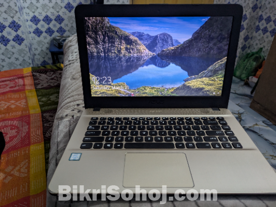 ASUS Laptop